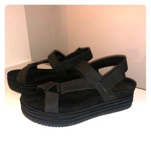 Black Platform Sandals